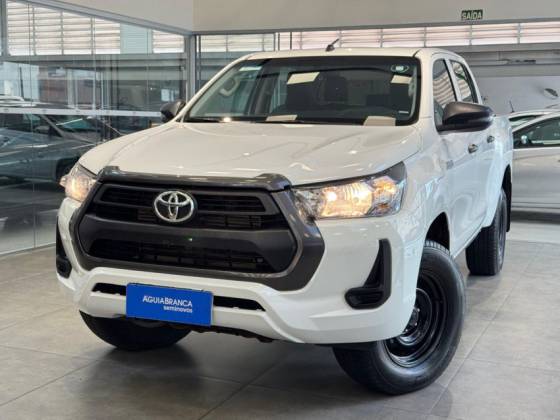TOYOTA HILUX 2.8 D-4D TURBO DIESEL CD POWER PACK 4X4 MANUAL